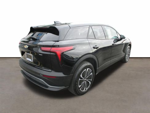 Used 2025 Chevrolet Blazer EV LT w/ Super Cruise Package AWD/4WD image 3