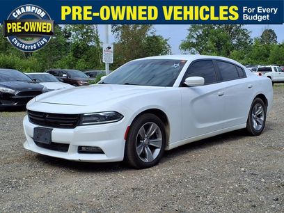 Used 2017 Dodge Charger SXT