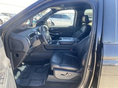 Used 2025 Ford Expedition Platinum w/ Stealth Appearance Package image 23