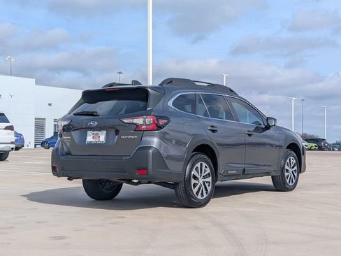 Used 2025 Subaru Outback Premium w/ Popular Package #1A image 5