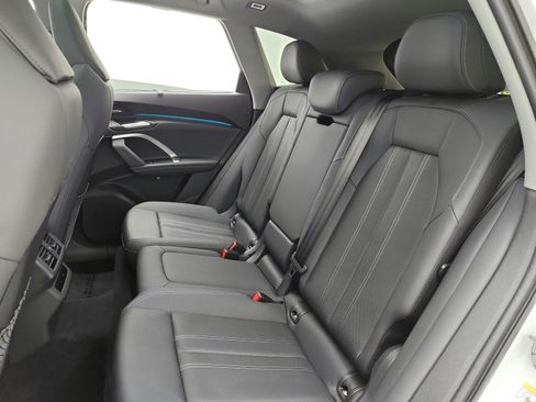 Used 2025 Audi Q5 Premium Plus w/ Premium Plus AWD/4WD image 15