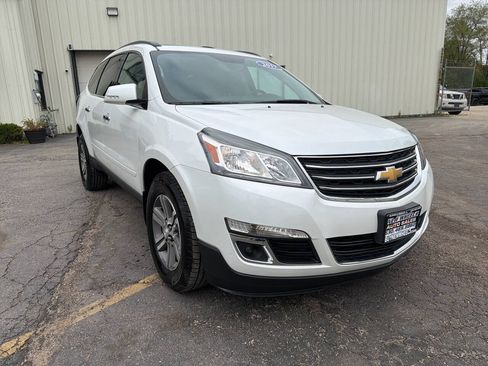 Used 2017 Chevrolet Traverse LT FWD image 7