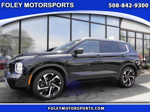 Used 2022 Mitsubishi Outlander SEL image 1