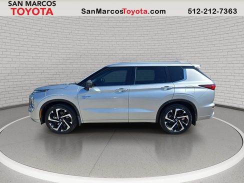 Used 2023 Mitsubishi Outlander SEL AWD/4WD image 9