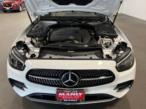 Used 2022 Mercedes-Benz E 350 Sedan image 9