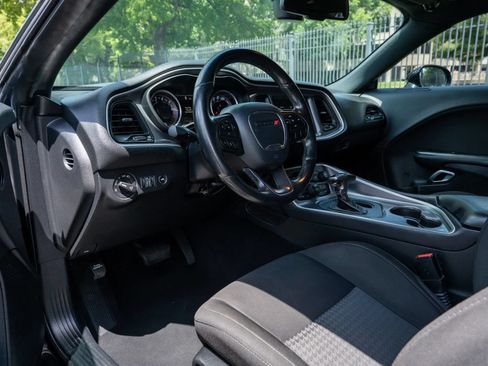 Used 2020 Dodge Challenger GT w/ Driver Convenience Group AWD/4WD image 10