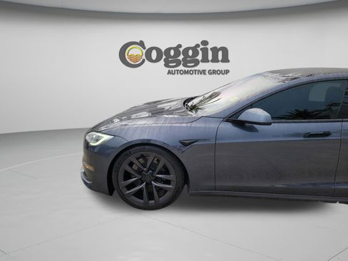 Used 2022 Tesla Model S AWD/4WD image 30