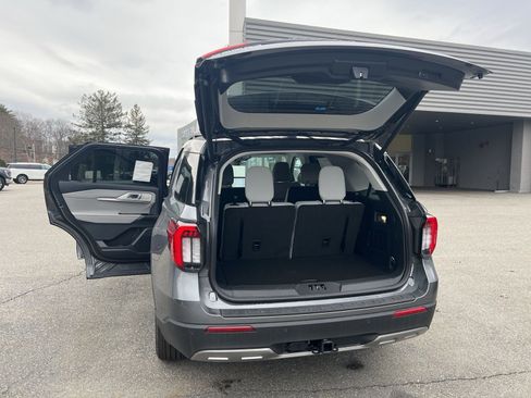 New 2026 Ford Explorer Active w/ Active Comfort Package image 9