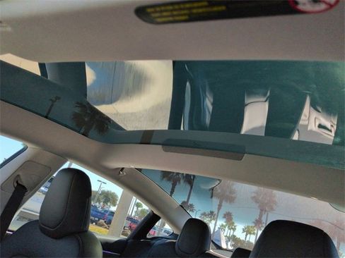 Used 2024 Tesla Model 3 Long Range image 19