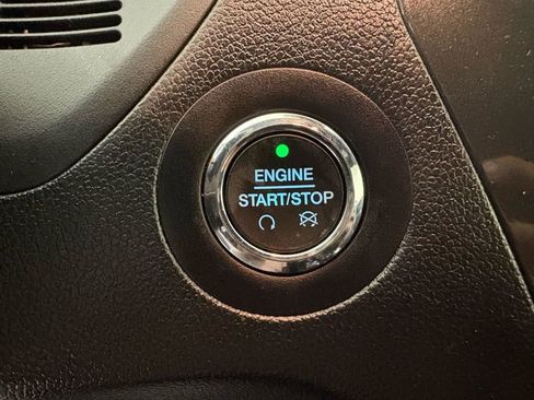 Used 2019 Ford Explorer XLT w/ Equipment Group 201A image 26