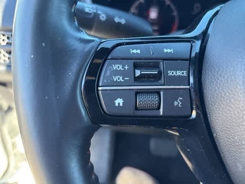 Used 2024 Honda HR-V Sport image 11