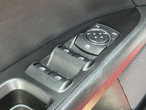 Used 2020 Ford Fusion SEL FWD image 13
