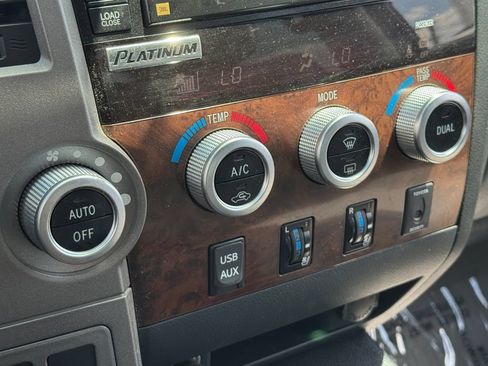 Used 2010 Toyota Tundra Limited AWD/4WD image 23