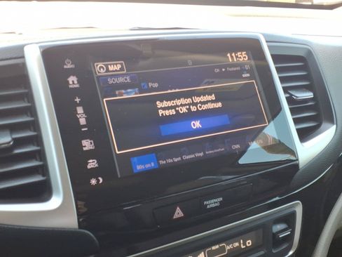 Used 2017 Honda Pilot Elite image 16