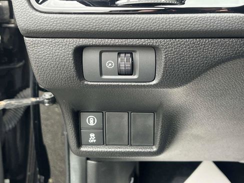 Used 2023 Honda Civic Sport image 28