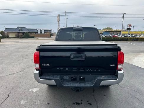 Used 2018 Toyota Tacoma SR5 image 7