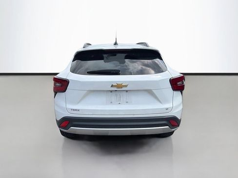 Used 2025 Chevrolet Trax LT w/ Driver Confidence Package FWD image 8