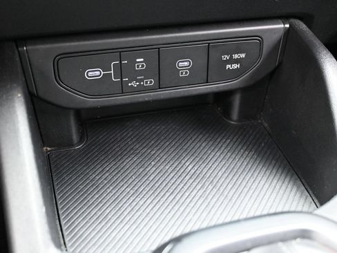 Used 2025 Kia K4 FWD image 31