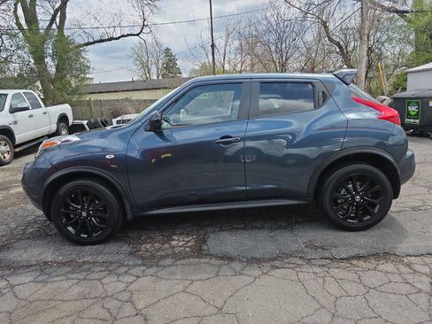 Used 2013 Nissan Juke SV w/ Midnight Edition FWD image 3