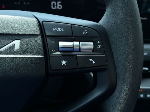 New 2026 Kia K4 FWD image 23