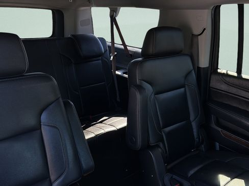 Used 2017 Chevrolet Suburban LT AWD/4WD image 21