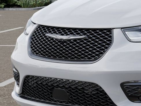 New 2026 Chrysler Pacifica Select w/ S Appearance Package FWD image 12