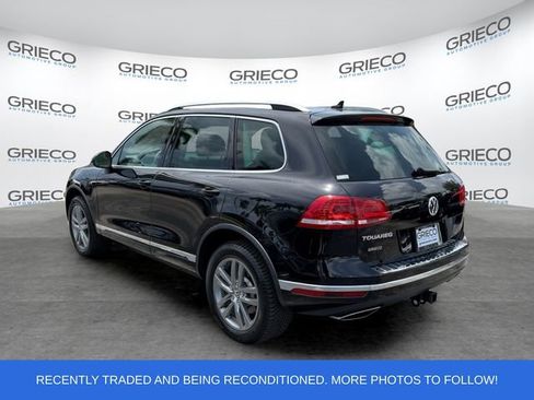 Used 2016 Volkswagen Touareg TDI AWD/4WD image 5
