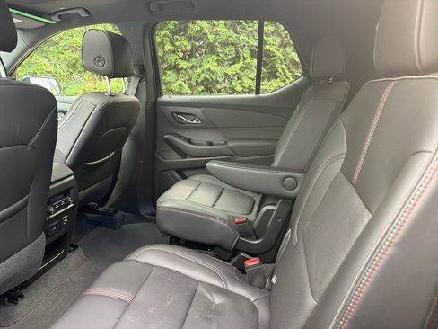 Used 2023 Chevrolet Traverse RS AWD/4WD image 22