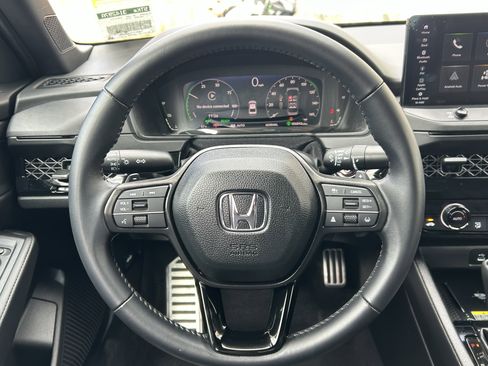 Certified 2025 Honda Accord Sport image 19