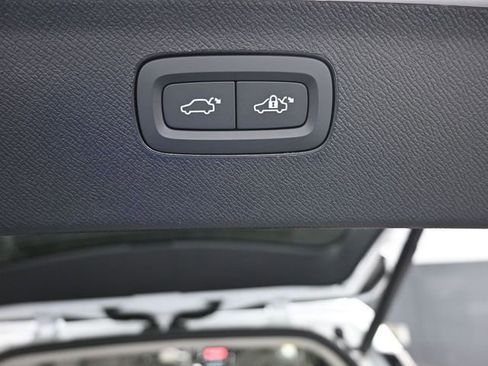 New 2026 Volvo XC90 B6 Ultra w/ Protection Package AWD/4WD image 25