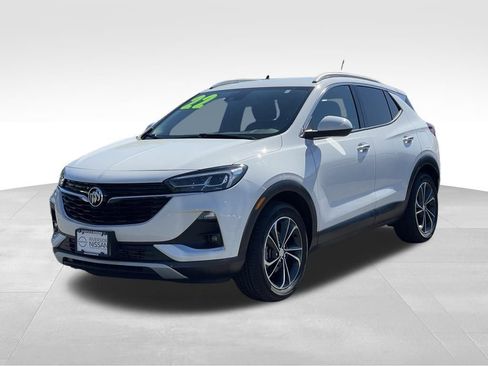Used 2022 Buick Encore GX Essence FWD image 2