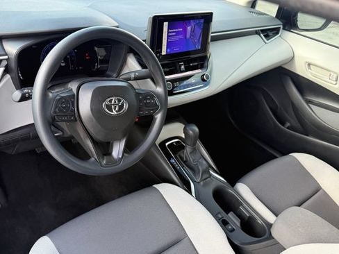 Used 2026 Toyota Corolla LE FWD image 10