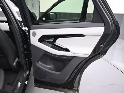 New 2026 Land Rover Range Rover Evoque Dynamic SE AWD/4WD image 12