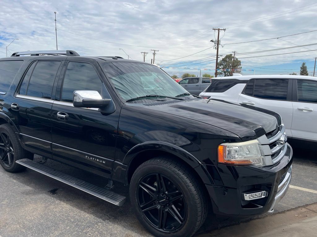 Used 2017 Ford Expedition Platinum AWD/4WD image 2