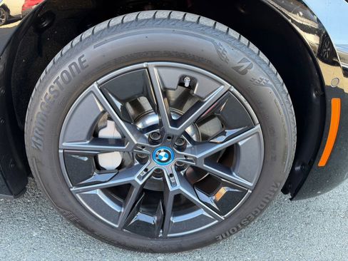 Used 2023 BMW i4 eDrive40 image 56