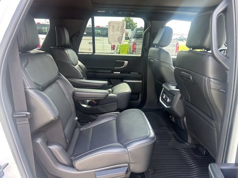 Certified 2025 Ford Expedition Max Platinum w/ Stealth Appearance Package AWD/4WD image 26