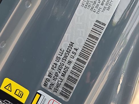 Certified 2025 Jeep Wrangler Unlimited Sport AWD/4WD image 27