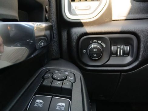 New 2025 RAM 2500 Laramie AWD/4WD image 20