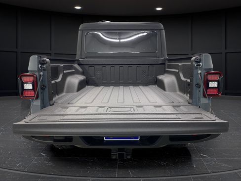 New 2026 Jeep Gladiator Sport AWD/4WD image 14