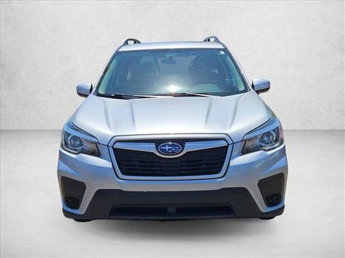 Used 2019 Subaru Forester Premium AWD/4WD image 2