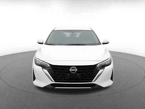 Used 2025 Nissan Sentra SV image 7