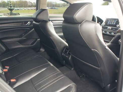 Used 2022 Honda Accord Touring image 24