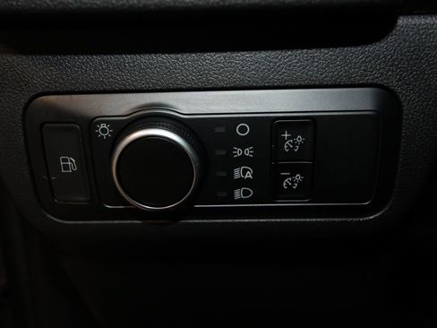 Used 2025 Ford Escape ST-Line w/ Equipment Group 301A FWD image 9