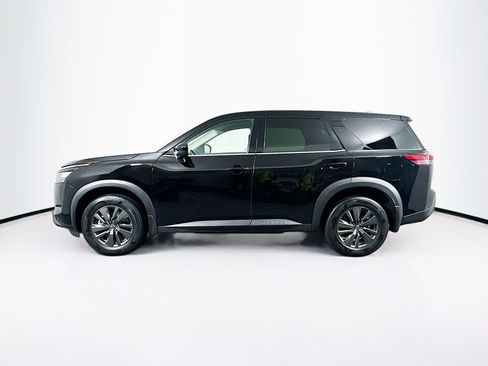 Used 2024 Nissan Pathfinder S image 4