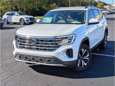 New 2026 Volkswagen Atlas SE image 1