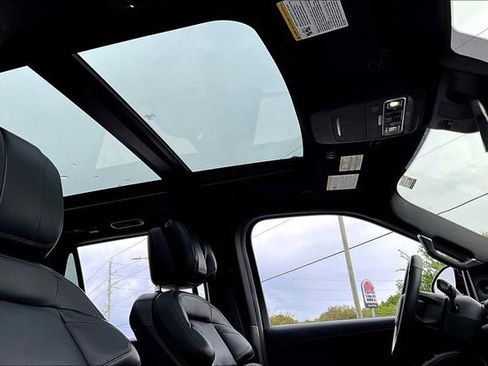 Used 2025 Lincoln Navigator Reserve w/ Jet Appearance Package AWD/4WD image 27