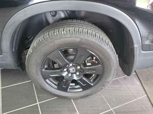 Used 2019 Honda Ridgeline Black Edition image 32