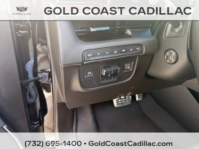 Certified 2024 Cadillac Escalade Sport Platinum w/ LPO, ONYX Package AWD/4WD image 25