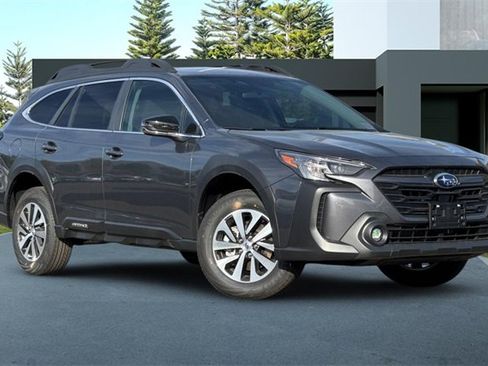New 2025 Subaru Outback Premium image 2