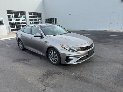 Used 2019 Kia Optima EX w/ EX Premium Package image 13